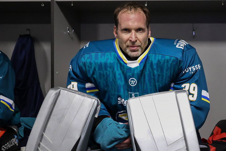 Former Chelsea goalkeeper Petr Cech will act as back-up netminder for the Belfast Giants