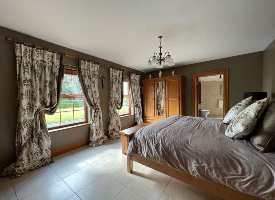 One of the four master bedrooms