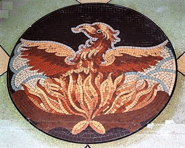 The mosaic of the mythical bird which gives the cinema its name