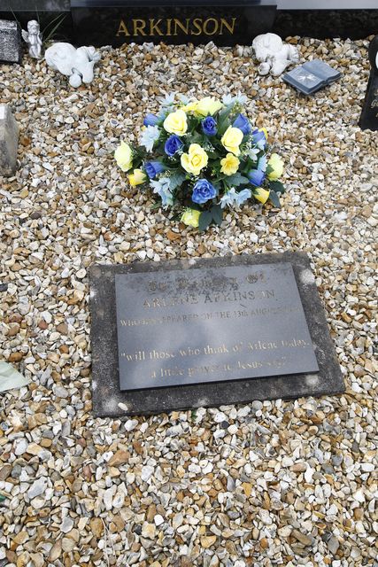 A plaque remembering Arlene lies on her parents’ grave in Castlefinn