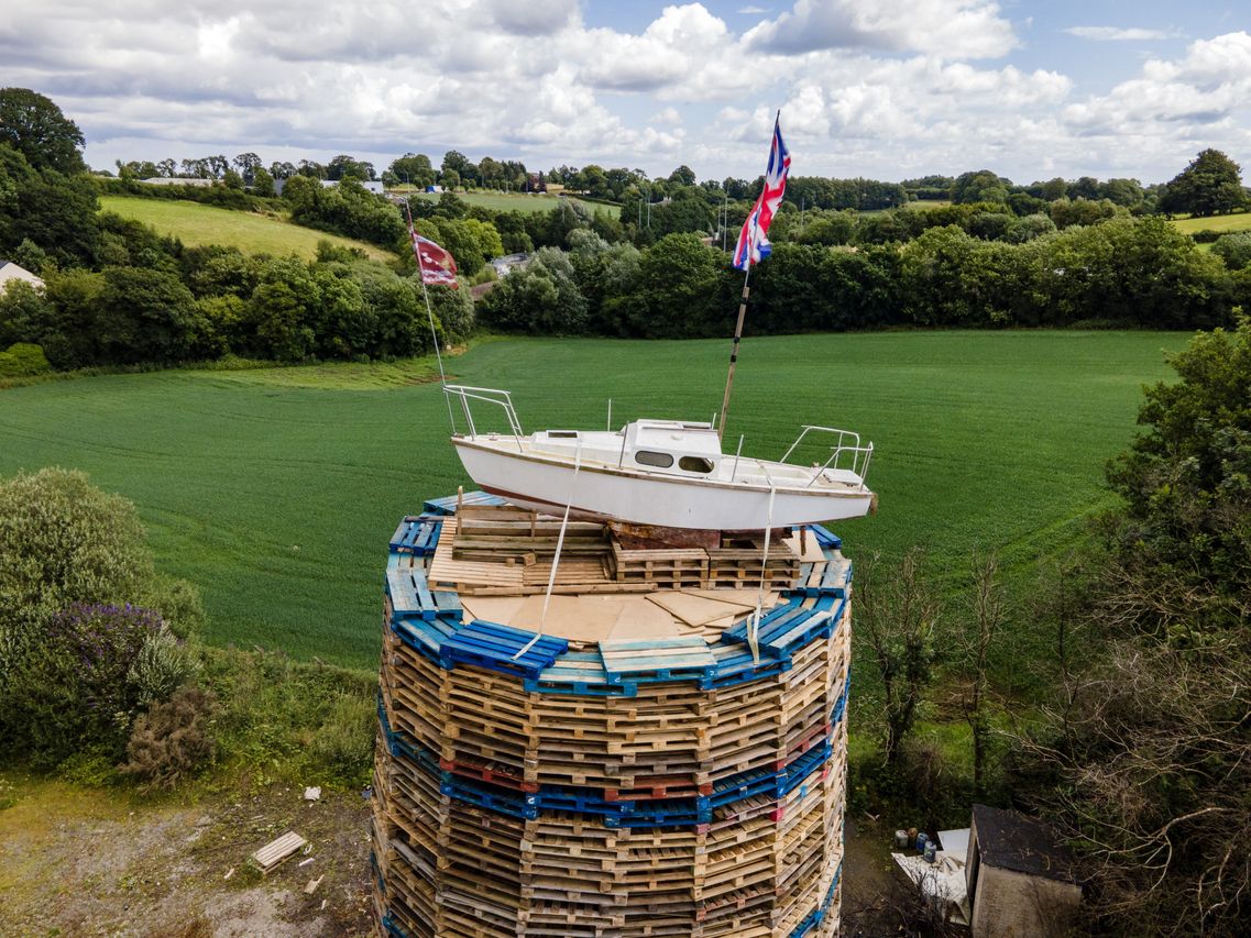 Moygashel bonfire: ‘Police car’ appears on top of Co Tyrone pyre ...