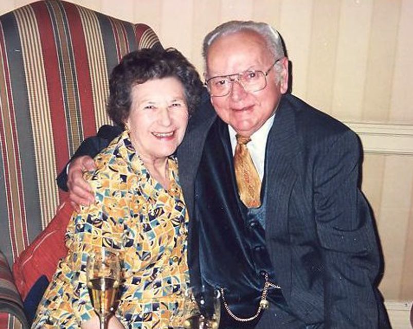 Una Crown with her late husband Jack (Cambridgeshire Police/PA)