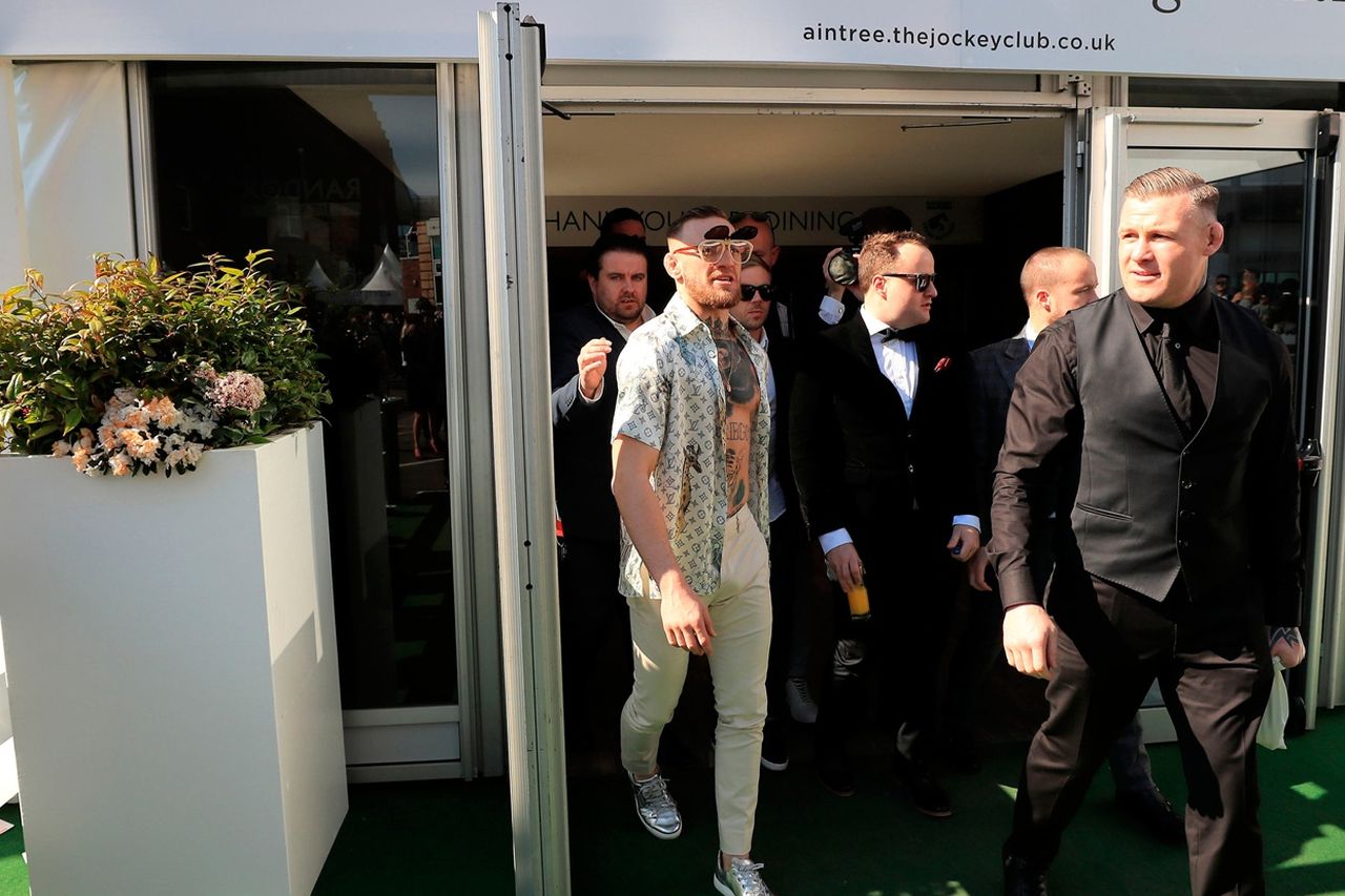 Conor McGregor stuns racegoers with spectacular entrance to