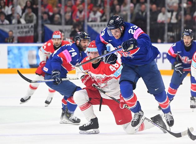 Great Britain left facing uphill battle as Denmark strike late to inflict another defeat