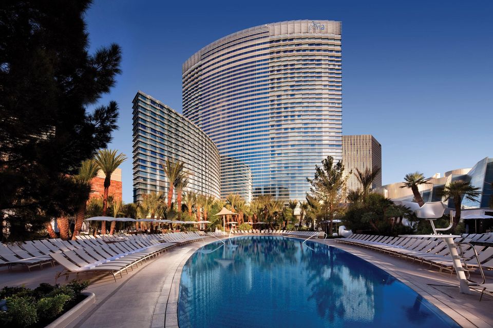 Las Vegas hotels for pool parties - Telegraph Travel