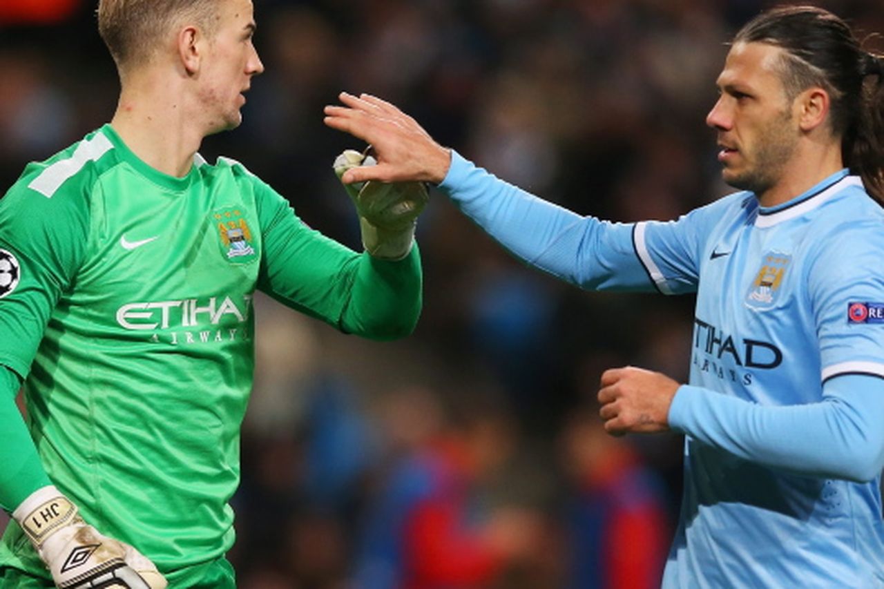 Manchester City 1-0 Steaua Bucuresti: Fans hail Joe Hart as Blues reach  Champions League group stage