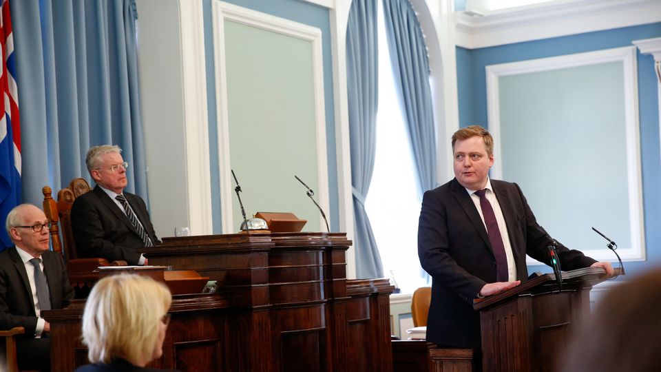 Iceland's prime minister Sigmundur David Gunnlaugsson, right, gives a statement over the Panama Papers (AP)