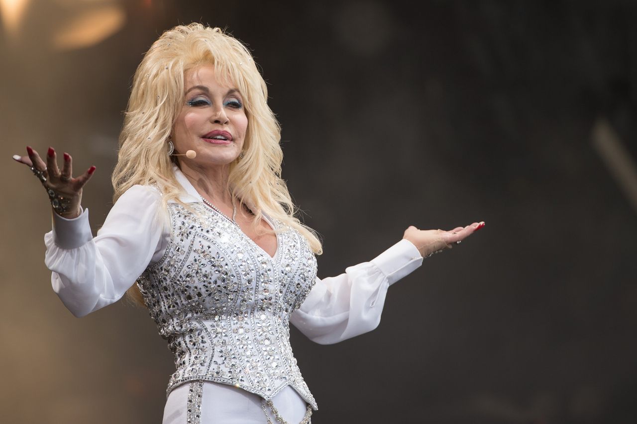 Dolly Parton's Signature Style Was Inspired By The 'Town Tramp