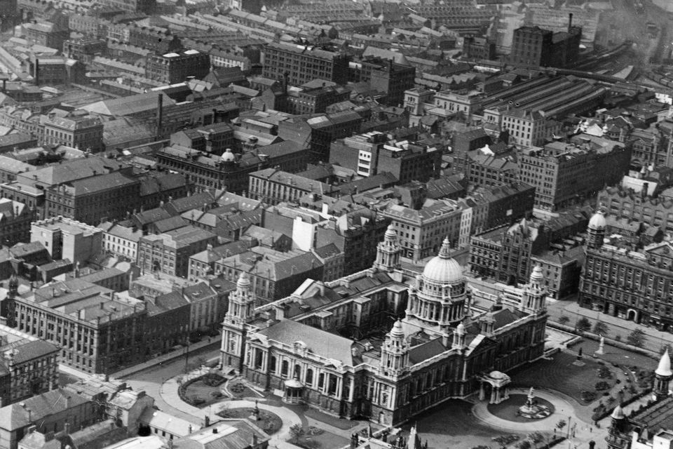 Belfast, City Hall and surrounding area. Aerial Photograph.  17/8/1929
BELFAST TELEGRAPH ARCHIVE/NMNI