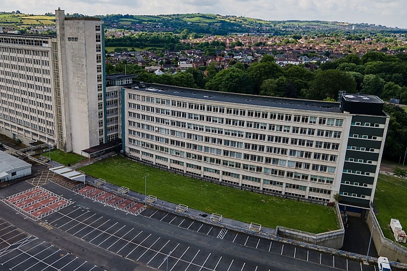 Dundonald House Civil servants banned from government building