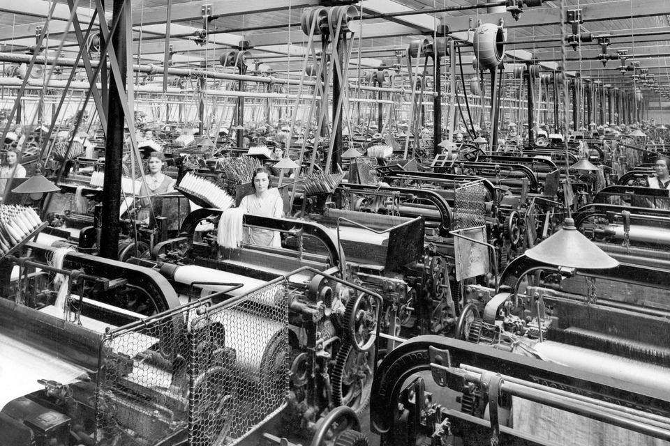 Linen Industry:Plain Weaving Shop, Brookfield Factory. 3/3/1939