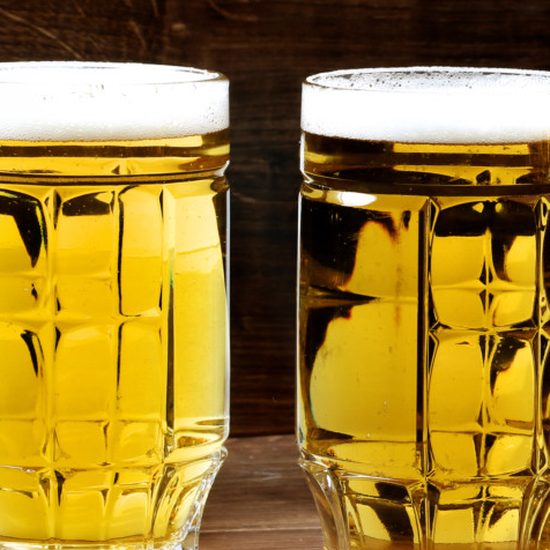 The return of the dimpled pint glass - BBC News