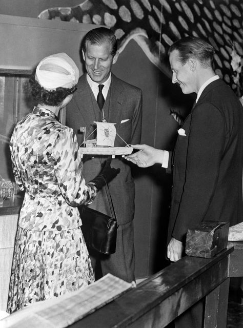 The late Queen Elizabeth II received a model of the famous Kon-Tiki raft from Thor Heyerdahl himself (PA Archive)