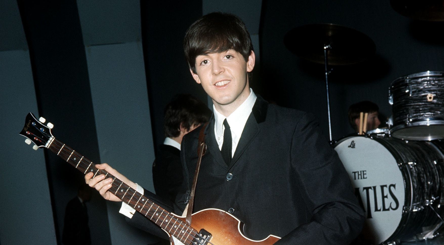Help! Hunt launched for Paul McCartney's 'Beatle bass' |