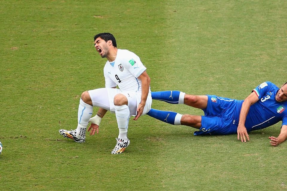 World Cup stunning moments: Luis Suárez bites Giorgio Chiellini in 2014, Soccer