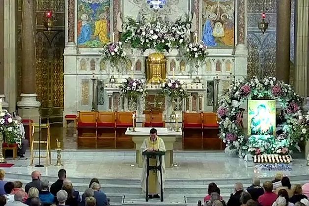 Watch: West Belfast mass-goers have a laugh as priest prays for England to ‘get put out of Euros’