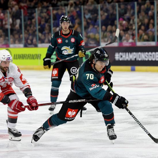 Coventry Blaze Belfast Giants: Matt McLeod's third period goal leaves  Challenge Cup tie finely poised