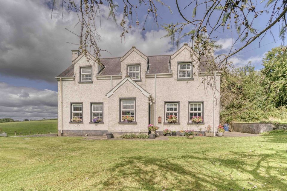 NI property for sale Larch Cottage, Donaghcloney pure chocolate box