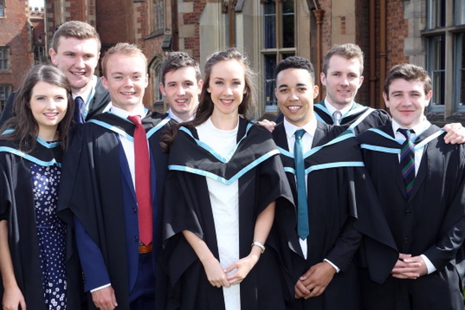 Queens University Environmental Planning graduates (L-R) Laura Conway (Armagh), Matthew Doak (Londonderry), Niall Boyd (Belfast), Conor McGarry (Ballycastle), Kerry Campbell (Armagh), John Murray (Larne), Diarmuid Mazarie (Newcastle) and Eoin Mulvaney (Newry) celebrate their graduation from Queens School of Planning, Architecture and Civil Engineering.
Photo/Paul McErlane