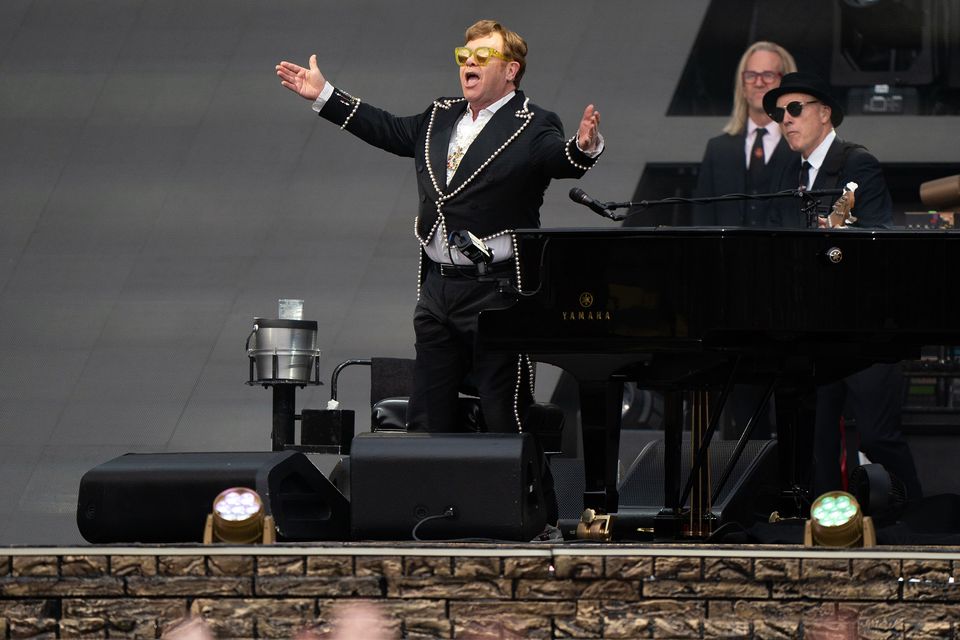 elton john tour reviews 2022 uk