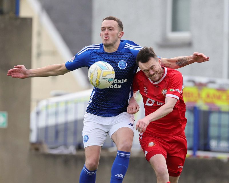 Glenavon's Michael O'Connor battles with Lee Chapman