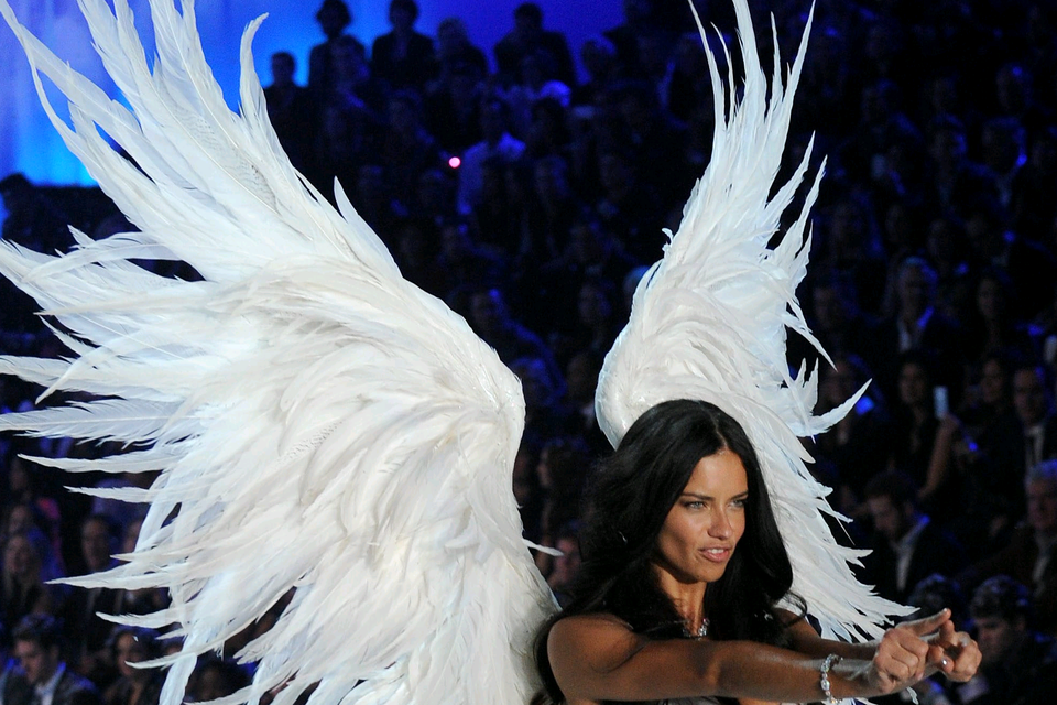 In Pictures: Adriana Lima, Taylor Swift star at Victoria's Secret