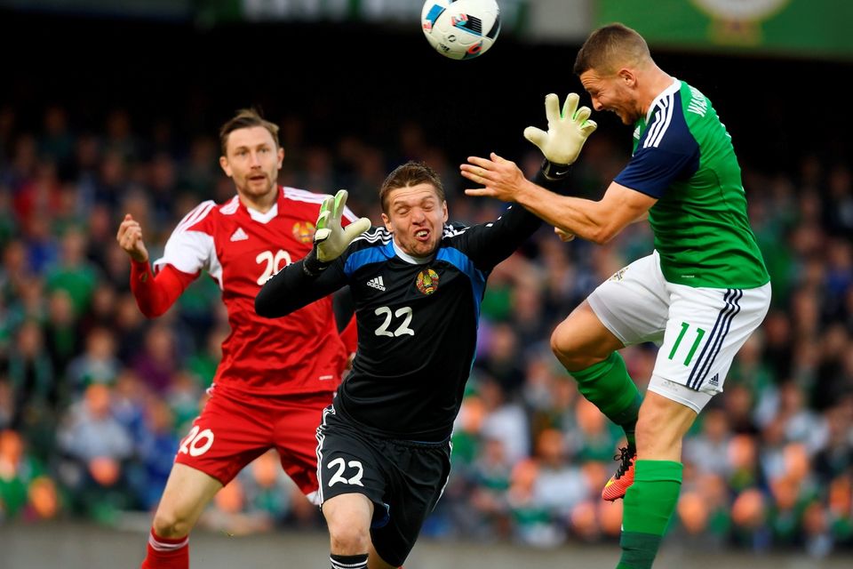 BELFAST, NORTHERN IRELAND - MAY 27: Conor Washington (R) of Northern Ireland scores during the international friendly game between Northern Ireland and Belarus on May 26, 2016 in Belfast, Northern Ireland. (Photo by Charles McQuillan/Getty Images)