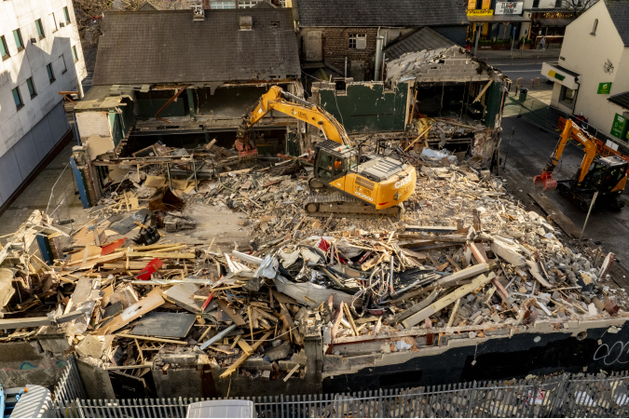 Watch: Demolition work begins on popular Belfast bar as it makes way for a new student block