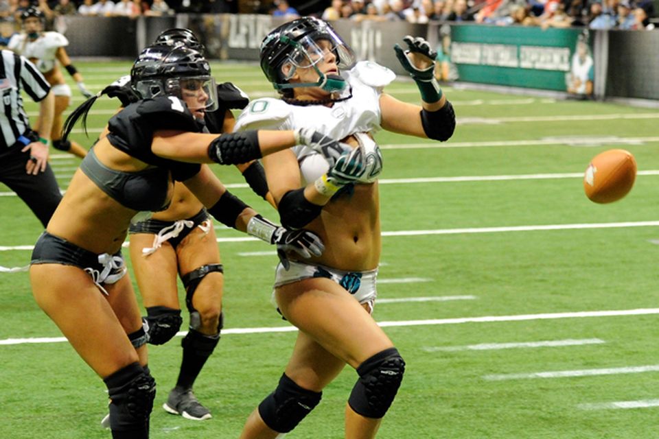 In Pictures: Lingerie football's Super Bowl IX