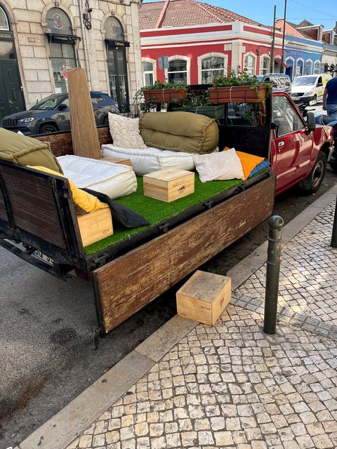 A novel way to expand terrace space at a wine bar on Bairro Alto