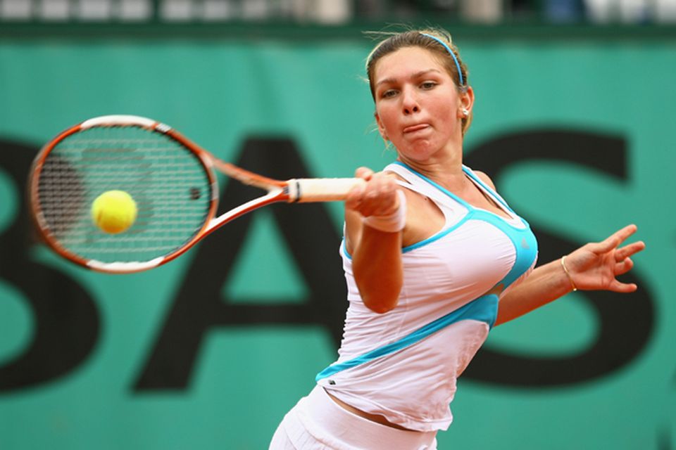 Breast reduction breathes new life into Simona's career