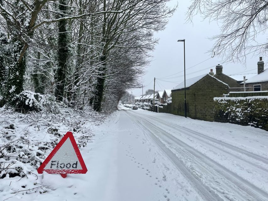 Heavy overnight snow made road conditions dangerous (Dave Higgens/PA)