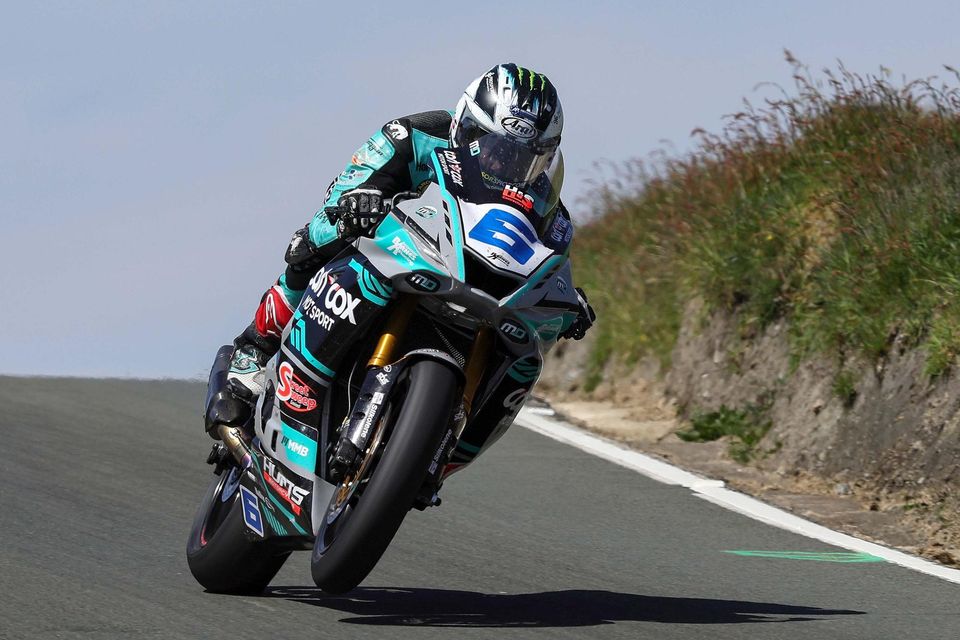 Ilha de Man, 2022 – Michael Dunlop vence a Supersport - Novo