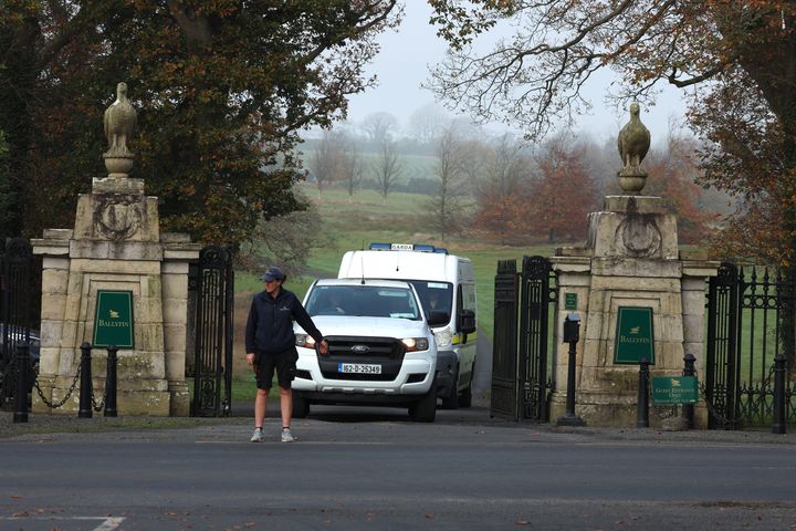 US national found dead at Ballyfin hotel had ‘suffered a sustained assault’