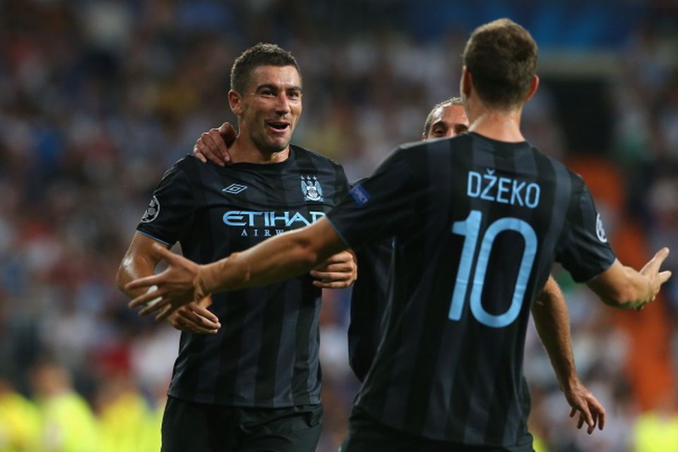 Edin Džeko scores for Manchester City against Real Madrid 