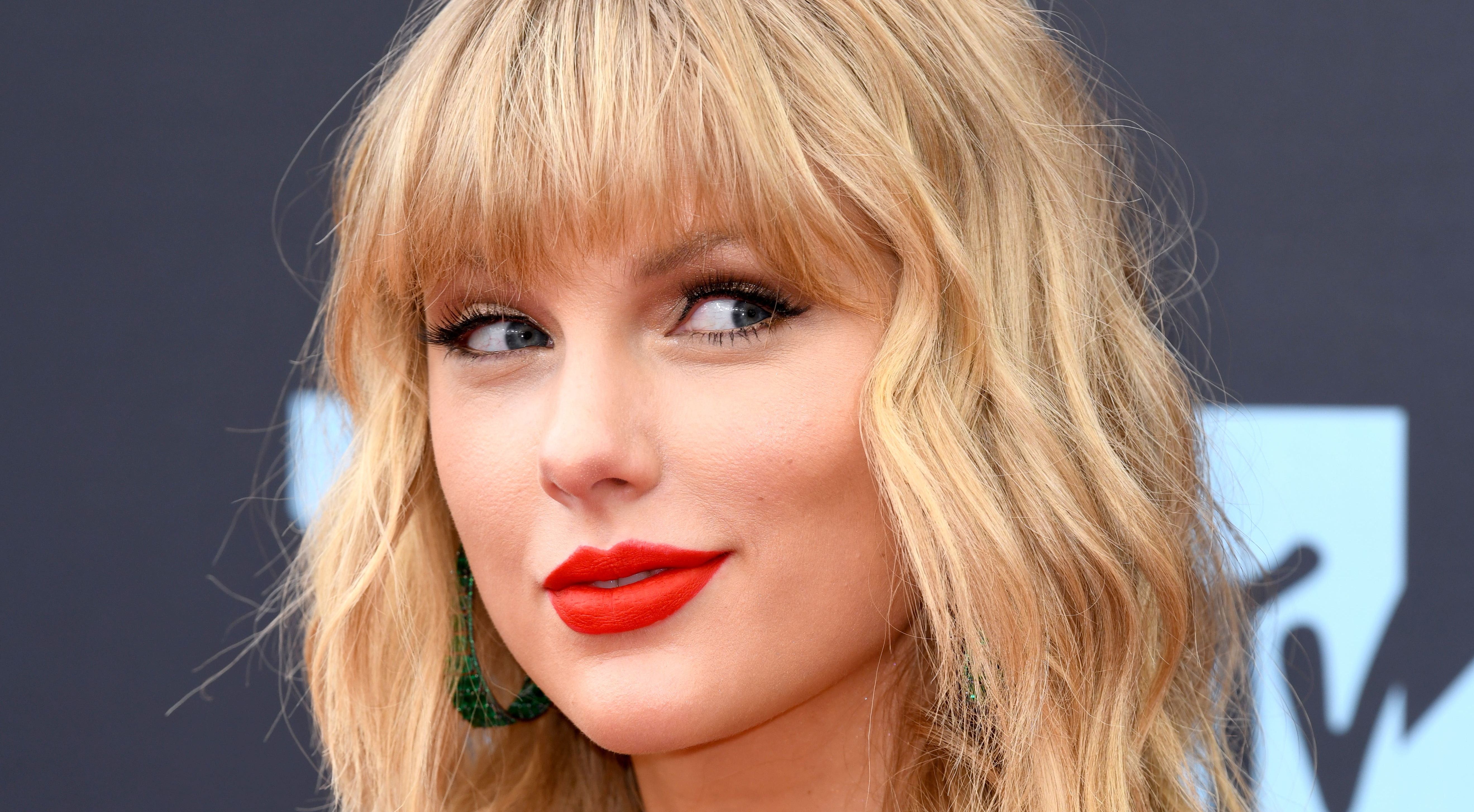 Taylor Swift hits out at 'deeply sexist' joke from Ginny And Georgia series  