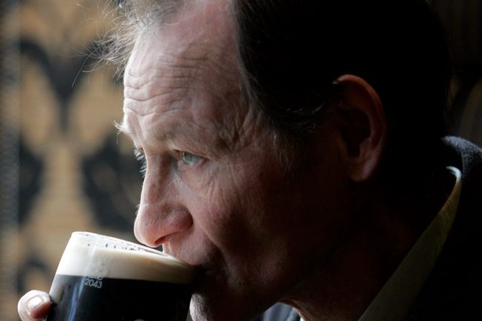 Alex Higgins  pictured at a bar in Belfast where he spoke about his his  autobiography "Alex Higgins  'My Story' from the eye of the Hurricane".