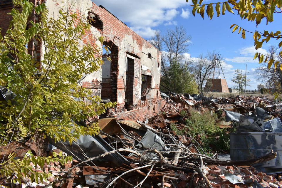 Ruins of a building that was part of a Native American boarding school on the Rosebud Sioux Reservation in Mission, South Dakota (Matthew Brown/AP)