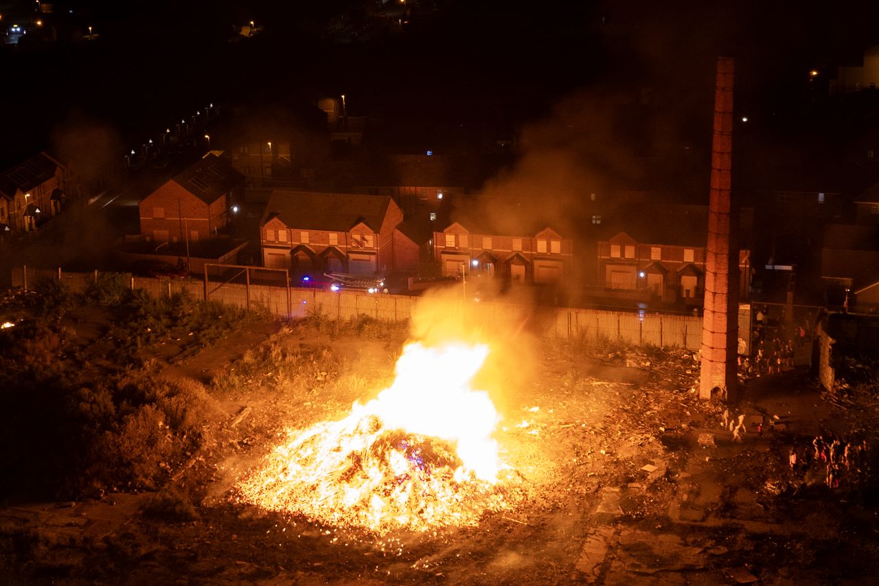 Twelfth Of July: Eleventh Night Bonfires Lit Across Northern Ireland ...