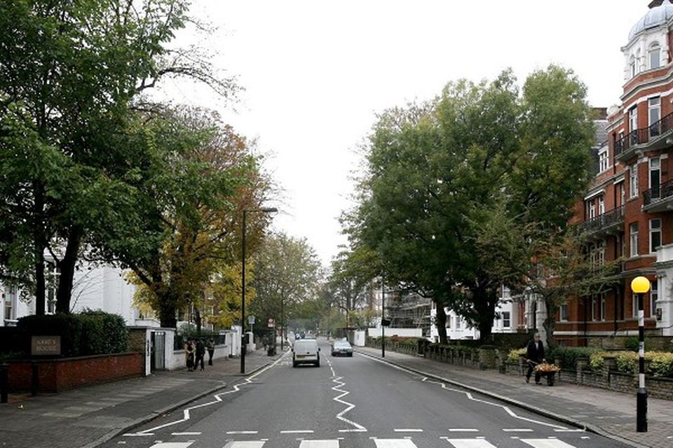 abbey-road-empty  Abbey road, Beatles abbey road, The beatles