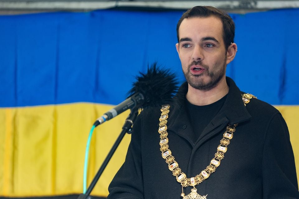 Belfast Lord Mayor Micky Murray addresses crowd at Ukraine war commemoration at Belfast City Hall. (Luke Jervis).