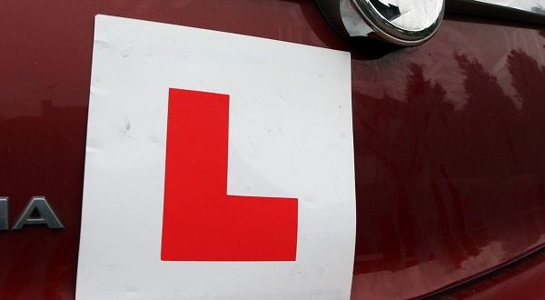 uk driving test age