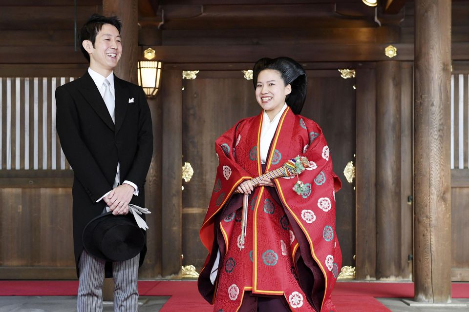 Japans Princess Ayako Gives Up Royal Status As She Marries Commoner Uk