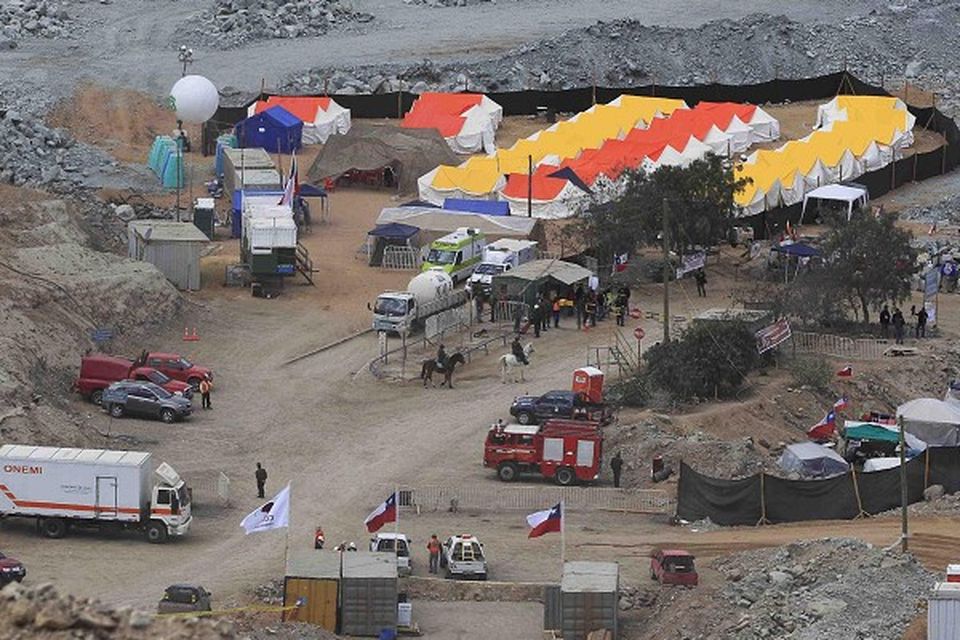 The camp where the relatives of 33 trapped miners are waiting in Copiapo, Chile