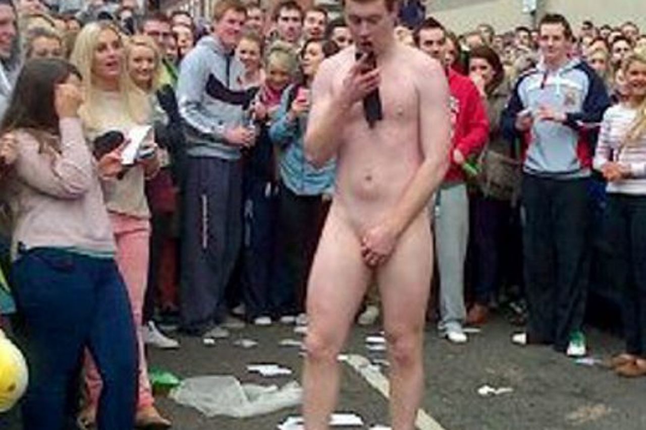 GAA star does naked Harlem Shake in Belfast street | BelfastTelegraph.co.uk