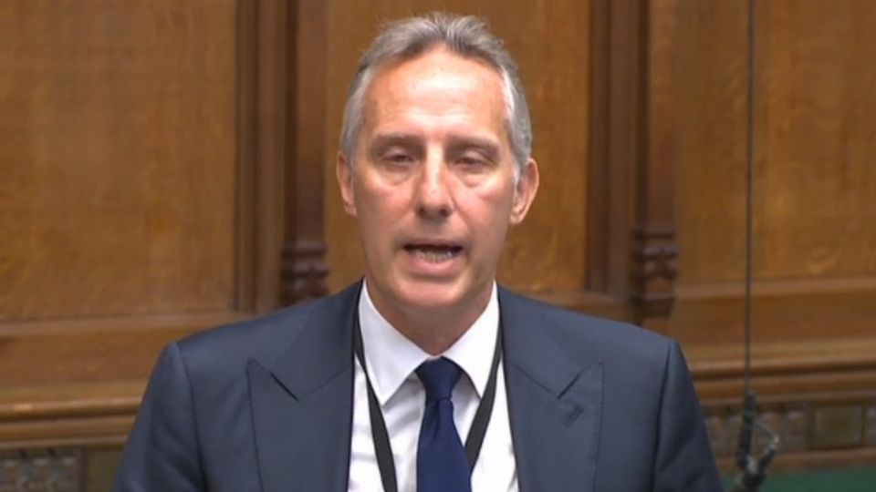 DUP MP Ian Paisley apologising to the House of Commons in London for failing to register two family holidays funded by the Sri Lankan government (PA)